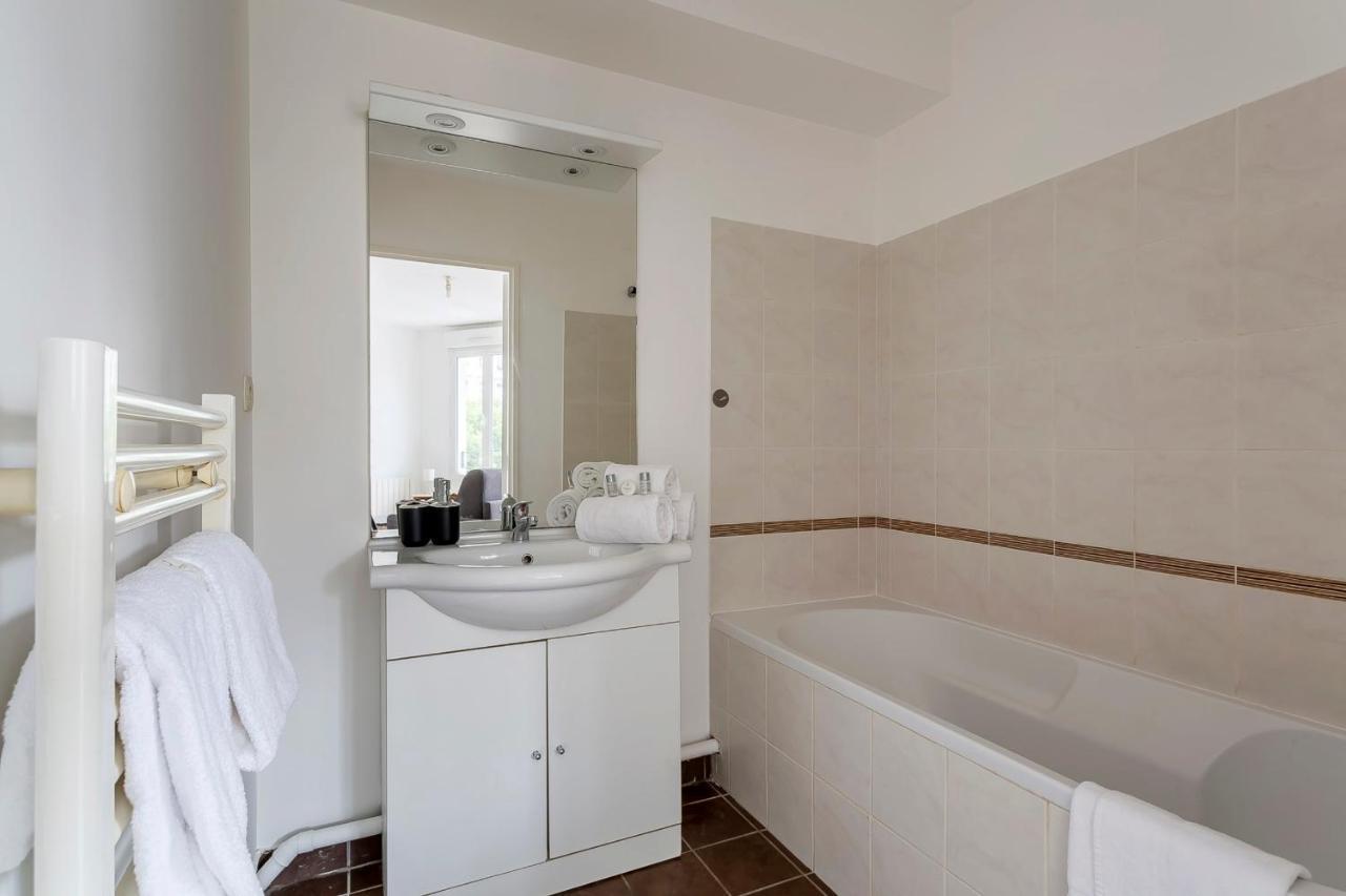 Hamac Suites - Studio Bertholey Oullins - 2People Exteriér fotografie
